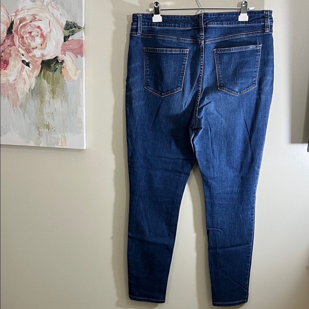St. John's Bay Women’s Dark Blue Skinny Jeans Size 26 - Picture 2 of 7